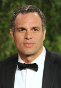 Марк Руффало (Mark Ruffalo) Vanity Fair Oscar Party held at the Sunset Tower Hotel in West-Hollywood (February 24, 2013) - 13xHQ 9bc4c0442216667