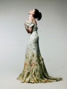 Энн Хэтэуэй (Anne Hathaway) Satoshi Saikusa Photoshoot (8xHQ) 0a564d443114188