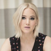 Дженнифер Лоуренс (Jennifer Lawrence) ‘The Hunger Games Mockingjay Part 2’ Berlin Press Conference in Berlin, Germany, 03.11.2015 - 69xHQ Dd3ac8444959306