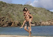Виктория Джастис (Victoria Justice) - wearing a bikini at the beach in Hawaii, 27.08.2015 (102xHQ) 184153445186523