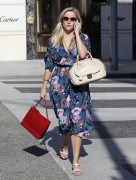 Риз Уизерспун (Reese Witherspoon) out in Los Angeles, 24.09.2015 - 67xHQ B81086445182883