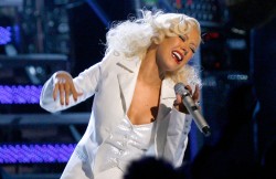 Christina Aguilera - 49th Annual Grammy Awards 2007 (62xHQ) D6d722446561277