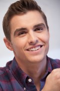 Дэйв Франко (Dave Franco) Neighbors press conference portraits by Herve Tropea (New York, May 3, 2014) - 7xHQ 73de88449000967