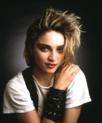 Мадонна (Madonna)  Deborah Feingold Photohoot 1983 (11xHQ) A4ef5a449441565