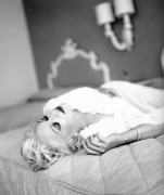 Мадонна (Madonna) Patrick Demarchelier Photoshoot for Bedtime Stories, 1994 (21xHQ) F1b4c5449442205