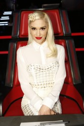 Gwen Stefani - 'The Voice' Season 9, Top 11 Performances Night - 11/23/2015 (Stills)