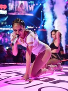 Дженнифер Лопез (Jennifer Lopez) iHeartRadio Music Festival Night 2 in Las Vegas, show, 19.09.2015 (31xHQ) 5deebf452260564