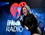 Деми Ловато (Demi Lovato) performing at Wild 94.9's Jingle Ball at the Oracle Arena in Oakland, California, 03.12.2015 (120xHQ) 9e2df8453110316