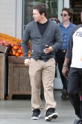 Mark Wahlberg - Shopping at Bristol Farms in Los Angeles, CA 12/20/2015