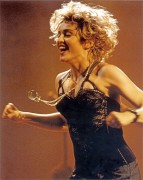 Мадонна (Madonna) – Performing at the MTV Video Music Awards, 6 Sept 1989 – 6xHQ F3a93d455140749