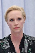 Гвендолин Кристи (Gwendoline Christie) Press Conference for Star Wars The Force Awakens (Los Angeles, 04.12.2015) B3593d472165378