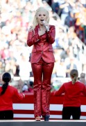 Лэди Гага (Lady Gaga) sings the National Anthem at Super Bowl 50 at Levi's Stadium (Santa Clara, 07.02.2016) - 56хHQ 0047a0472488492