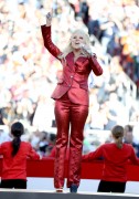 Лэди Гага (Lady Gaga) sings the National Anthem at Super Bowl 50 at Levi's Stadium (Santa Clara, 07.02.2016) - 56хHQ 00bf4a472488557