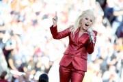 Лэди Гага (Lady Gaga) sings the National Anthem at Super Bowl 50 at Levi's Stadium (Santa Clara, 07.02.2016) - 56хHQ 49f853472489183