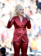 Лэди Гага (Lady Gaga) sings the National Anthem at Super Bowl 50 at Levi's Stadium (Santa Clara, 07.02.2016) - 56хHQ 37c215472490129