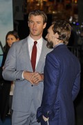 Крис Хемсворт (Chris Hemsworth) In The Heart of the Sea Premiere at Odeon Leicester Square (London, 02.12.2015) (182xHQ) 12f1c1472780678