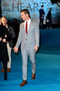 Крис Хемсворт (Chris Hemsworth) In The Heart of the Sea Premiere at Odeon Leicester Square (London, 02.12.2015) (182xHQ) 68db56472784948