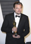 Леонардо ДиКаприо (Leonardo DiCaprio) Vanity Fair Oscar Party hosted by Graydon Carter in Beverly Hills, 28.02.2016 (95xHQ) 112511472809271