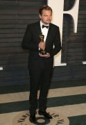 Леонардо ДиКаприо (Leonardo DiCaprio) Vanity Fair Oscar Party hosted by Graydon Carter in Beverly Hills, 28.02.2016 (95xHQ) B2924d472809785