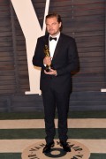 Леонардо ДиКаприо (Leonardo DiCaprio) Vanity Fair Oscar Party hosted by Graydon Carter in Beverly Hills, 28.02.2016 (95xHQ) Bb4d26472809944
