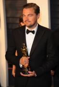 Леонардо ДиКаприо (Leonardo DiCaprio) Vanity Fair Oscar Party hosted by Graydon Carter in Beverly Hills, 28.02.2016 (95xHQ) Ecad94472809097