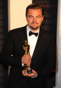 Леонардо ДиКаприо (Leonardo DiCaprio) Vanity Fair Oscar Party hosted by Graydon Carter in Beverly Hills, 28.02.2016 (95xHQ) 3199b8472810623