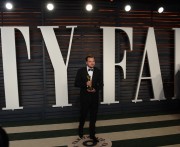 Леонардо ДиКаприо (Leonardo DiCaprio) Vanity Fair Oscar Party hosted by Graydon Carter in Beverly Hills, 28.02.2016 (95xHQ) Adfbf5472810395