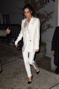 Виктория Бекхэм (Victoria Beckham) Leaving a Dinner Party at Anna Wintour’s House in New York City, 8.02.2016 - 10xHQ Edebd8472906445