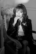 Джоан Коллинз (Joan Collins) фотосессия (19xHQ) 8e4cd8473300457