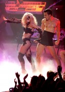 Лэди Гага (Lady Gaga) American Idol Performance (2010.05.05.) - 18xHQ 209799473500068