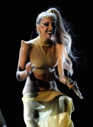 Лэди Гага (Lady Gaga) 53rd Annual GRAMMY Awards, show (2011-02-13) - 199xHQ 9f4ff7473508430