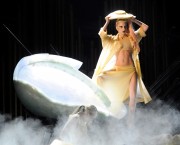 Лэди Гага (Lady Gaga) 53rd Annual GRAMMY Awards, show (2011-02-13) - 199xHQ A03864473508409