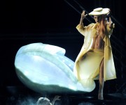 Лэди Гага (Lady Gaga) 53rd Annual GRAMMY Awards, show (2011-02-13) - 199xHQ Ba7a84473507842