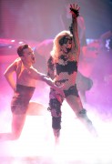 Лэди Гага (Lady Gaga) American Idol Performance (2010.05.05.) - 18xHQ D1d4a9473500038