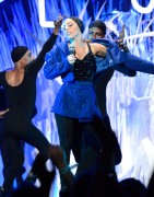 Лэди Гага (Lady Gaga) MTV Video Music Awards at the Barclays Center, show (New York, 25.08.2013) - 276xHQ 136b00473525291