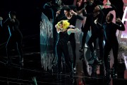Лэди Гага (Lady Gaga) MTV Video Music Awards at the Barclays Center, show (New York, 25.08.2013) - 276xHQ 1e6d7f473524105