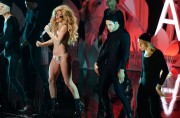 Лэди Гага (Lady Gaga) MTV Video Music Awards at the Barclays Center, show (New York, 25.08.2013) - 276xHQ 3a887b473523460