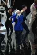Лэди Гага (Lady Gaga) MTV Video Music Awards at the Barclays Center, show (New York, 25.08.2013) - 276xHQ 5282e4473524683