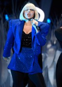 Лэди Гага (Lady Gaga) MTV Video Music Awards at the Barclays Center, show (New York, 25.08.2013) - 276xHQ 5f1b61473525220