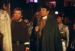 Звездный путь 5: Последний рубеж / Star Trek V: The Final Frontier (1989) F041d5473719388
