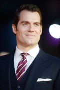 Генри Кавилл (Henry Cavill) European Premiere of 'Batman V Superman Dawn Of Justice' at Odeon Leicester Square in London (March 22, 2016) - 109xHQ 012aaa474714966