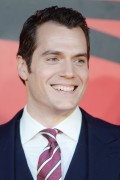 Генри Кавилл (Henry Cavill) European Premiere of 'Batman V Superman Dawn Of Justice' at Odeon Leicester Square in London (March 22, 2016) - 109xHQ 0b6d8d474714952