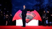 Генри Кавилл (Henry Cavill) European Premiere of 'Batman V Superman Dawn Of Justice' at Odeon Leicester Square in London (March 22, 2016) - 109xHQ 3d2ee1474715311