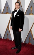 Генри Кавилл (Henry Cavill) 88th Annual Academy Awards at Hollywood & Highland Center in Hollywood (February 28, 2016) - 41xHQ 57ae3d474715995