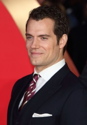 Henry Cavill - European Premiere of 'Batman V Superman Dawn Of Justice' at Odeon Leicester Square in London (March 22, 2016) - 40xHQ 88f7e6474714206