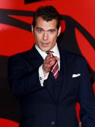 Henry Cavill - European Premiere of 'Batman V Superman Dawn Of Justice' at Odeon Leicester Square in London (March 22, 2016) - 40xHQ 8b763c474714319