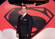 Генри Кавилл (Henry Cavill) European Premiere of 'Batman V Superman Dawn Of Justice' at Odeon Leicester Square in London (March 22, 2016) - 109xHQ B79fc0474715299