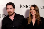 Кристиан Бэйл (Christian Bale) Premiere of Broad Green Pictures' 'Knight Of Cups' in Los Angeles, California (March 1, 2016) - 69xHQ Bb406e474717649
