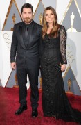 Кристиан Бэйл (Christian Bale) 88th Annual Academy Awards held at the Dolby Theatre in Hollywood, Los Angeles, California (February 28, 2016) - 42xHQ F5e971474716769