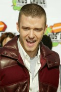 Джастин Тимберлэйк (Justin Timberlake) Nickelodeon's 16th Annual Kids' Choice Awards - Arrivals, Santa Monica (12.04.2003) (8xHQ) 1211b3475689236